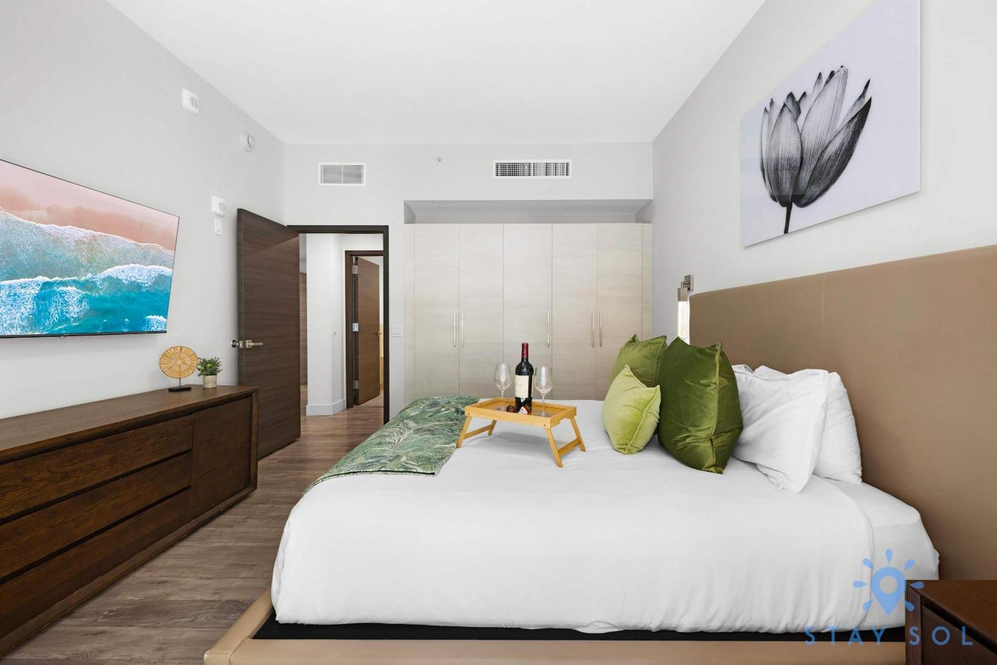Beachfront Condo Resort- ROOFTOP POOL Hollywood Esterno foto